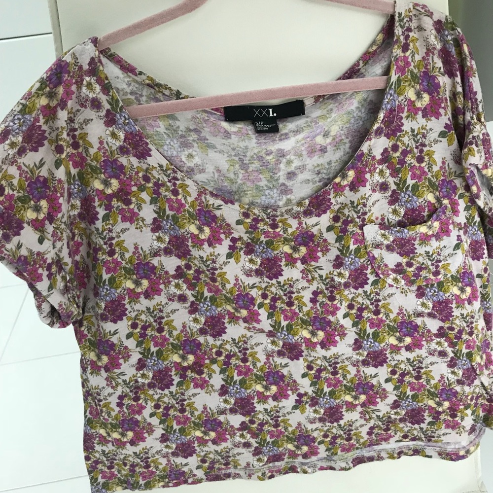 Cropped T-shirt